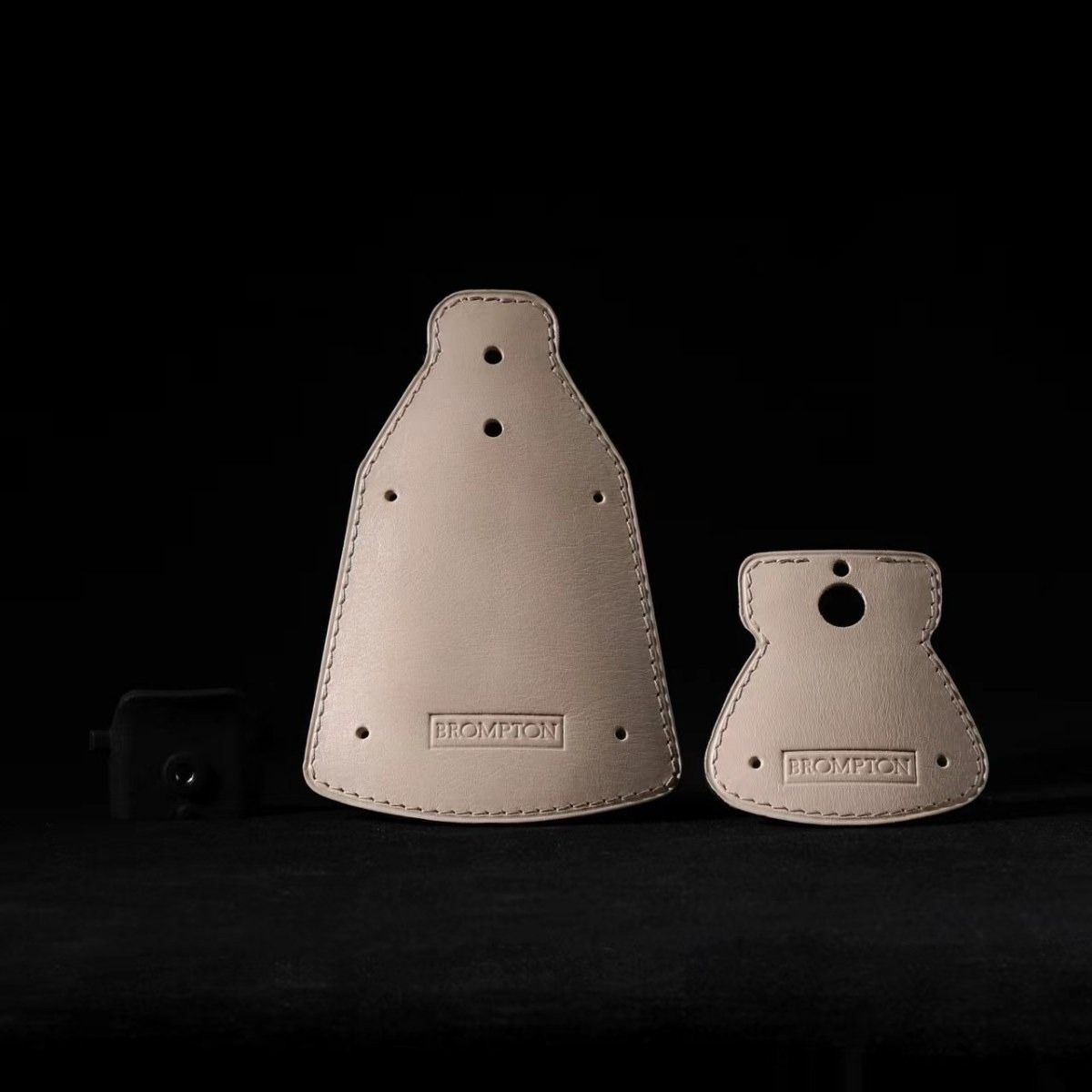 DC High-grade Genuine Leather  - Fender Mudguard Set 评论和价格